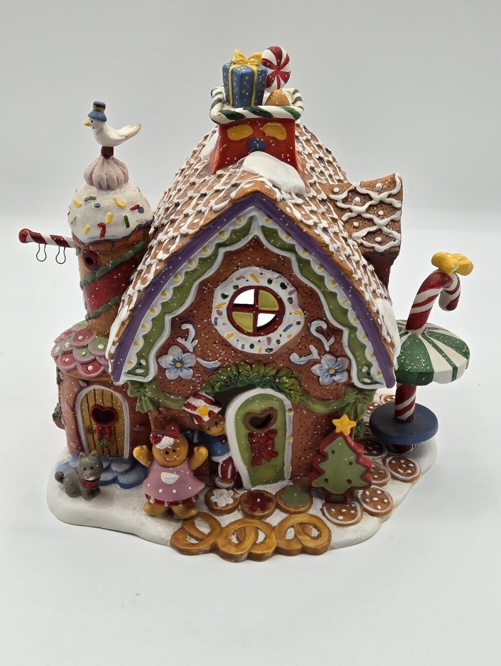 VINTAGE Christmas Ceramic House Gingerbread Snow Candycane